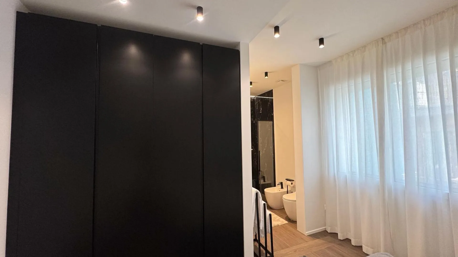 Apartament White House Villa Con Posti Auto Milano