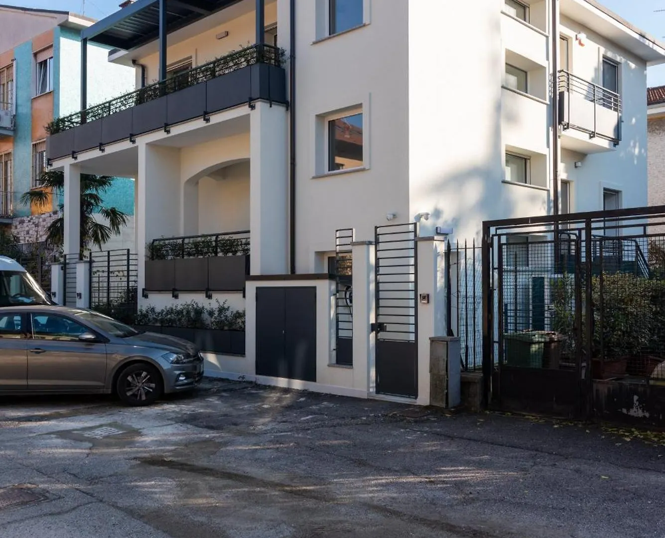 White House Villa Con Posti Auto Milano إيطاليا