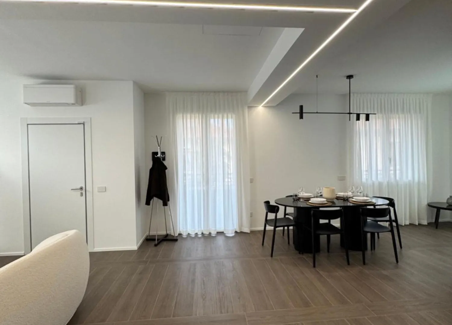 White House Villa Con Posti Auto Milano 0*, ميلان إيطاليا