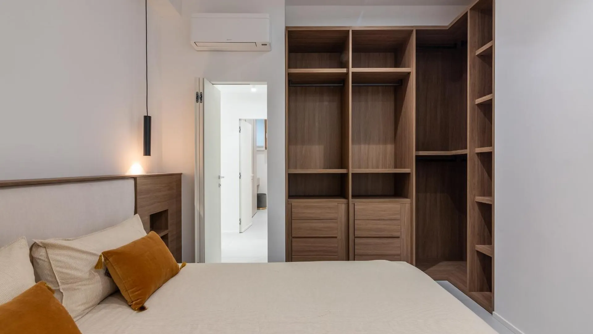 White House Villa Con Posti Auto Milano ميلان