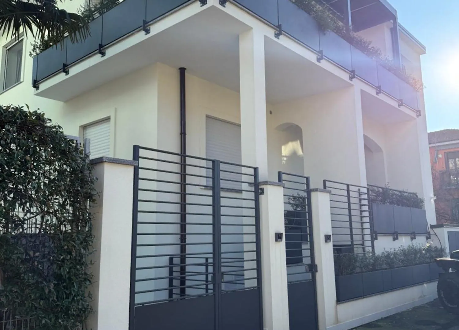 White House Villa Con Posti Auto Milano ميلان